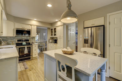 Lake House 300 Evian - Amazing 3 bedroom, 3-bath villa in Shipyard., , on  in South Carolina - Lakehouse Vacation Rental - Lake Home for rent on LakeHouseVacations.com