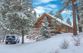 Lake House CUTE log cabin in Upper Moonridge, in the forest Walk to SLOPES CLOSE to LAKE, , on Big Bear Lake in California - Lakehouse Vacation Rental - Lake Home for rent on LakeHouseVacations.com