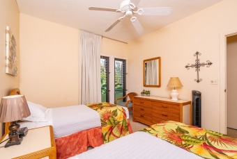 Lake House Remodeled, Premier Panoramic Ocean Views, 2 Lanai, 2BD2BA, WD, , on  in Hawaii - Lakehouse Vacation Rental - Lake Home for rent on LakeHouseVacations.com