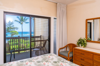 Lake House Remodeled, Premier Panoramic Ocean Views, 2 Lanai, 2BD2BA, WD, , on  in Hawaii - Lakehouse Vacation Rental - Lake Home for rent on LakeHouseVacations.com