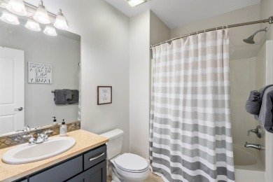  Ad# 21417 lake house for rent on LakeHouseVacations.com, lakehouse, lake home rental, lakehome for rent, vacation, holiday, lodging, lake