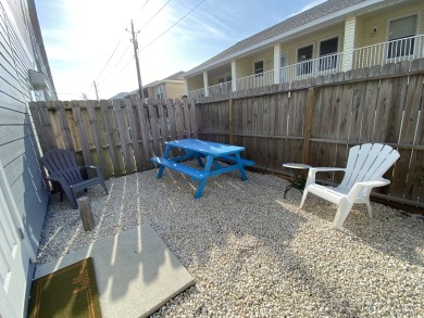 Lake House 4BR Winter Escape w Heated Pool, Private Fenced Patio & WasherDryer, , on Gulf of Mexico - Corpus Christi in Texas - Lakehouse Vacation Rental - Lake Home for rent on LakeHouseVacations.com