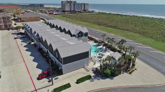Lake House 4BR Winter Escape w Heated Pool, Private Fenced Patio & WasherDryer, , on Gulf of Mexico - Corpus Christi in Texas - Lakehouse Vacation Rental - Lake Home for rent on LakeHouseVacations.com