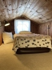 Lakehouse Vacation Rental - Lake Homes for rent on LakeHouseVacations.com, Lake property, Lake House Lake House Cozy Log Cabin For Couples!, Twin air mattress in loft. Full can be provided upon request., on Lake Chaffee in Connecticut - Lakehouse Vacation Rental - Lake Home for rent on LakeHouseVacations.com