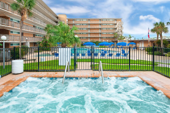 Lake House Gulfstream 201-Beachfront, Two Bedroom W Endless Updates & Beautiful Views, , on Gulf of Mexico - Corpus Christi in Texas - Lakehouse Vacation Rental - Lake Home for rent on LakeHouseVacations.com