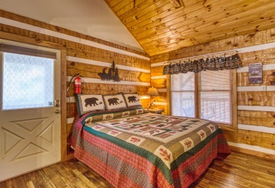 Lake House Don't Rush, Just Relax in This Gatlinburg Cabin! - Cozy Retreat for Two, , on West Prong Little Pigeon River - Gatlinburg in Tennessee - Lakehouse Vacation Rental - Lake Home for rent on LakeHouseVacations.com
