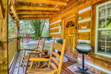 Lake House Weave Your Perfect Romantic Smoky Mountain Getaway!, , on West Prong Little Pigeon River - Gatlinburg in Tennessee - Lakehouse Vacation Rental - Lake Home for rent on LakeHouseVacations.com