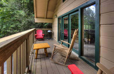 Lake House Find Your Inner Peace (and a Hot Tub!) in Gatlinburg Tranquil Cabin, , on West Prong Little Pigeon River - Gatlinburg in Tennessee - Lakehouse Vacation Rental - Lake Home for rent on LakeHouseVacations.com