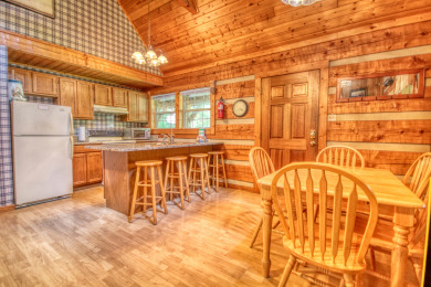  Ad# 21584 lake house for rent on LakeHouseVacations.com, lakehouse, lake home rental, lakehome for rent, vacation, holiday, lodging, lake
