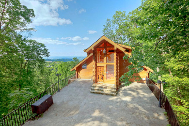Lake House You'll Be Green With Envy! Luxury Ski Mountain Retreat with Game Room!, , on West Prong Little Pigeon River - Gatlinburg in Tennessee - Lakehouse Vacation Rental - Lake Home for rent on LakeHouseVacations.com
