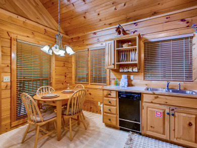  Ad# 21598 lake house for rent on LakeHouseVacations.com, lakehouse, lake home rental, lakehome for rent, vacation, holiday, lodging, lake