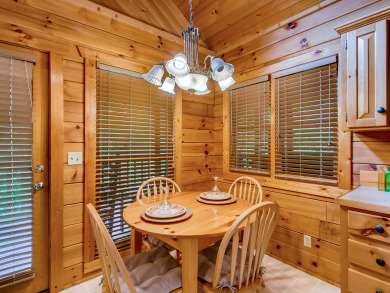  Ad# 21598 lake house for rent on LakeHouseVacations.com, lakehouse, lake home rental, lakehome for rent, vacation, holiday, lodging, lake
