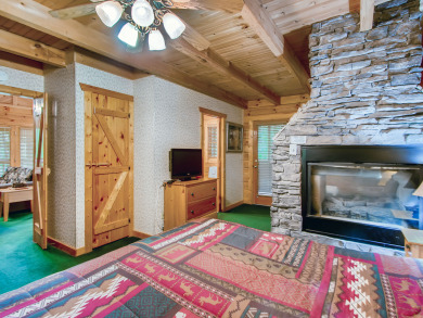  Ad# 21598 lake house for rent on LakeHouseVacations.com, lakehouse, lake home rental, lakehome for rent, vacation, holiday, lodging, lake