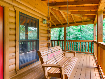 Lake House Beautiful Private 1 Bedroom Cabin that sleeps 4 in beautiful Wears Valley!, , on Douglas Lake in Tennessee - Lakehouse Vacation Rental - Lake Home for rent on LakeHouseVacations.com