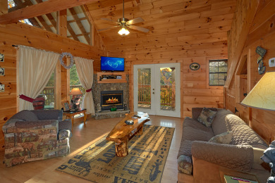 Lake House Wet Bear Paws Have a Paw-sitively Great Smoky Mountain Getaway!, , on Douglas Lake in Tennessee - Lakehouse Vacation Rental - Lake Home for rent on LakeHouseVacations.com