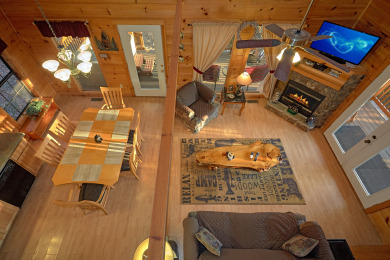 Lake House Wet Bear Paws Have a Paw-sitively Great Smoky Mountain Getaway!, , on Douglas Lake in Tennessee - Lakehouse Vacation Rental - Lake Home for rent on LakeHouseVacations.com