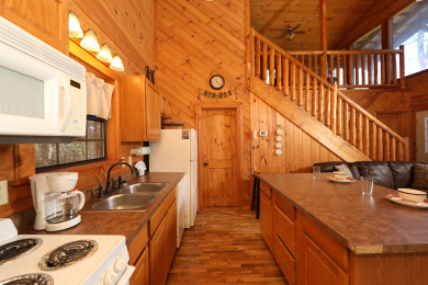  Ad# 21606 lake house for rent on LakeHouseVacations.com, lakehouse, lake home rental, lakehome for rent, vacation, holiday, lodging, lake