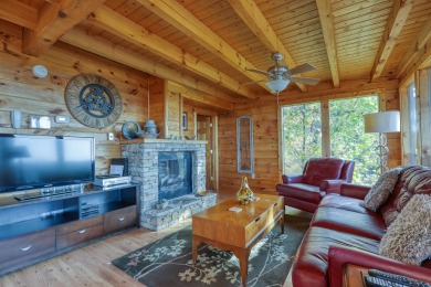  Ad# 21615 lake house for rent on LakeHouseVacations.com, lakehouse, lake home rental, lakehome for rent, vacation, holiday, lodging, lake