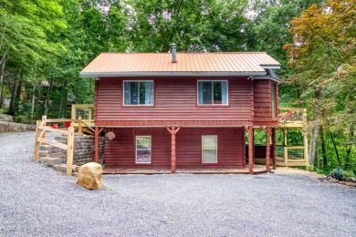 Lake House Smoky Mountain 3 Bedroom in Sky Harbor with Hot Tub, arcade game and Firepit, , on Douglas Lake in Tennessee - Lakehouse Vacation Rental - Lake Home for rent on LakeHouseVacations.com