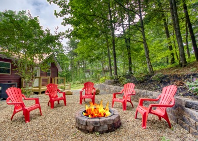 Lake House Smoky Mountain 3 Bedroom in Sky Harbor with Hot Tub, arcade game and Firepit, , on Douglas Lake in Tennessee - Lakehouse Vacation Rental - Lake Home for rent on LakeHouseVacations.com