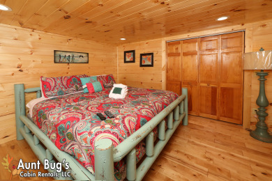 Lake House A Secluded Retreat Your Tranquil Smoky Mountain Hideaway!, , on West Prong Little Pigeon River in Tennessee - Lakehouse Vacation Rental - Lake Home for rent on LakeHouseVacations.com