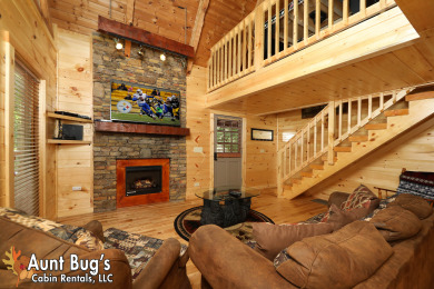 Lake House A Secluded Retreat Your Tranquil Smoky Mountain Hideaway!, , on West Prong Little Pigeon River in Tennessee - Lakehouse Vacation Rental - Lake Home for rent on LakeHouseVacations.com