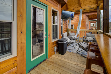 Lake House River Elegance Experience Smoky Mountain Living in Style and Flow!, , on West Prong Little Pigeon River in Tennessee - Lakehouse Vacation Rental - Lake Home for rent on LakeHouseVacations.com