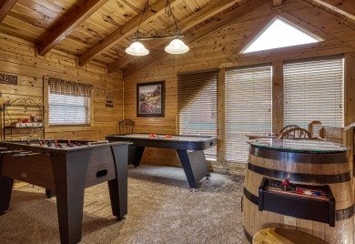 Lake House Whispering Creek Listen to the Sounds of Serenity in the Smokies!, , on West Prong Little Pigeon River in Tennessee - Lakehouse Vacation Rental - Lake Home for rent on LakeHouseVacations.com
