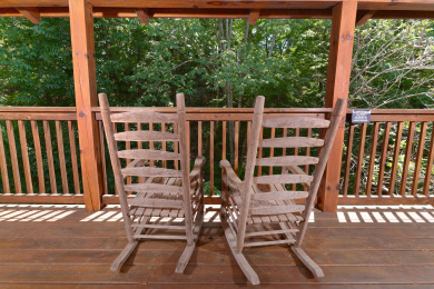 Lake House Whispering Creek Listen to the Sounds of Serenity in the Smokies!, , on West Prong Little Pigeon River in Tennessee - Lakehouse Vacation Rental - Lake Home for rent on LakeHouseVacations.com