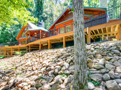 Lake House A River Adventure Dive into Delight at Your Riverside Retreat!, , on West Prong Little Pigeon River in Tennessee - Lakehouse Vacation Rental - Lake Home for rent on LakeHouseVacations.com
