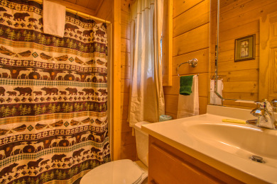 Lake House Skinny Dippin' Dive into Your Dream Smoky Mountain Vacation!, , on West Prong Little Pigeon River in Tennessee - Lakehouse Vacation Rental - Lake Home for rent on LakeHouseVacations.com