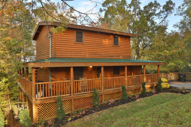 Lake House Skinny Dippin' Dive into Your Dream Smoky Mountain Vacation!, , on West Prong Little Pigeon River in Tennessee - Lakehouse Vacation Rental - Lake Home for rent on LakeHouseVacations.com