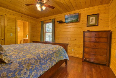 Lake House Skinny Dippin' Dive into Your Dream Smoky Mountain Vacation!, , on West Prong Little Pigeon River in Tennessee - Lakehouse Vacation Rental - Lake Home for rent on LakeHouseVacations.com
