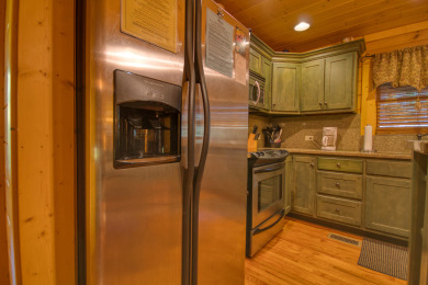 Lake House Skinny Dippin' Dive into Your Dream Smoky Mountain Vacation!, , on West Prong Little Pigeon River in Tennessee - Lakehouse Vacation Rental - Lake Home for rent on LakeHouseVacations.com