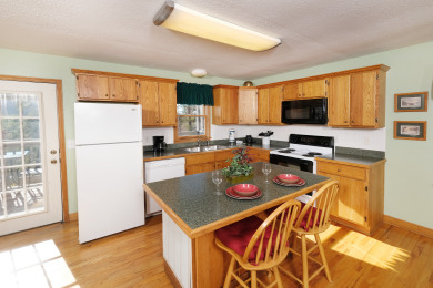  Ad# 21639 lake house for rent on LakeHouseVacations.com, lakehouse, lake home rental, lakehome for rent, vacation, holiday, lodging, lake