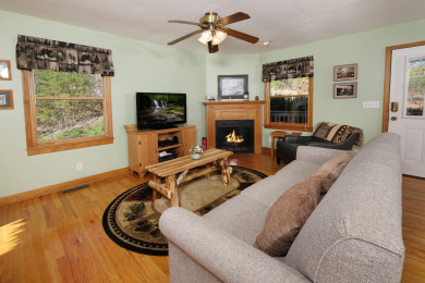  Ad# 21639 lake house for rent on LakeHouseVacations.com, lakehouse, lake home rental, lakehome for rent, vacation, holiday, lodging, lake