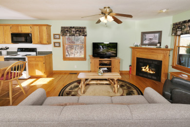  Ad# 21639 lake house for rent on LakeHouseVacations.com, lakehouse, lake home rental, lakehome for rent, vacation, holiday, lodging, lake