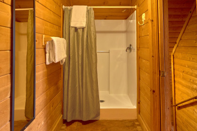  Ad# 21645 lake house for rent on LakeHouseVacations.com, lakehouse, lake home rental, lakehome for rent, vacation, holiday, lodging, lake