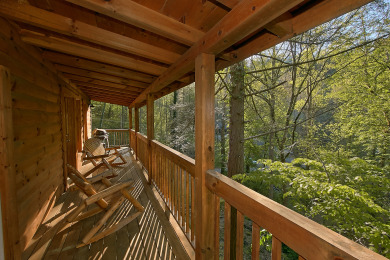 Lake House Whispering Waters Hear the Call of Relaxation in the Smokies!, , on West Prong Little Pigeon River in Tennessee - Lakehouse Vacation Rental - Lake Home for rent on LakeHouseVacations.com