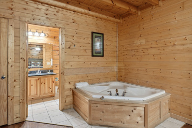  Ad# 21649 lake house for rent on LakeHouseVacations.com, lakehouse, lake home rental, lakehome for rent, vacation, holiday, lodging, lake