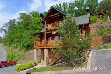 Lake House Farmers Retreat Reap the Rewards of a Relaxing Smoky Mountain Getaway!, , on West Prong Little Pigeon River in Tennessee - Lakehouse Vacation Rental - Lake Home for rent on LakeHouseVacations.com