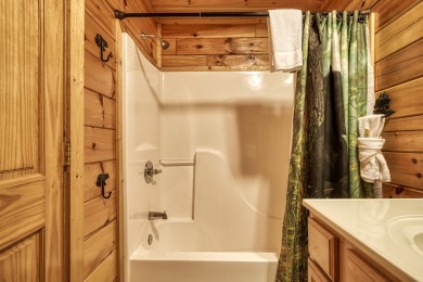 Lake House Farmers Retreat Reap the Rewards of a Relaxing Smoky Mountain Getaway!, , on West Prong Little Pigeon River in Tennessee - Lakehouse Vacation Rental - Lake Home for rent on LakeHouseVacations.com