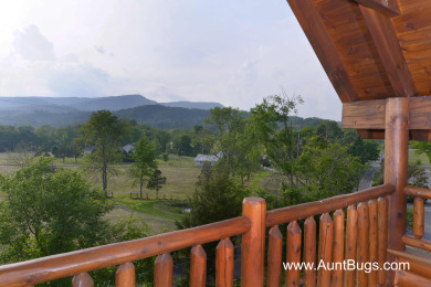 Lake House Farmers Retreat Reap the Rewards of a Relaxing Smoky Mountain Getaway!, , on West Prong Little Pigeon River in Tennessee - Lakehouse Vacation Rental - Lake Home for rent on LakeHouseVacations.com