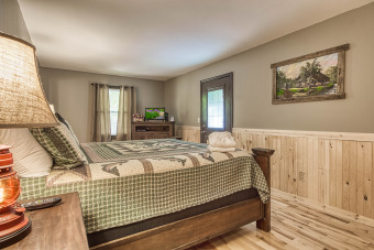 Lake House 2 Bedroom Stream Cabin with a Bonus Bunk Bed Room located in Wears Valley!, , on Douglas Lake in Tennessee - Lakehouse Vacation Rental - Lake Home for rent on LakeHouseVacations.com
