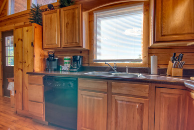  Ad# 21653 lake house for rent on LakeHouseVacations.com, lakehouse, lake home rental, lakehome for rent, vacation, holiday, lodging, lake