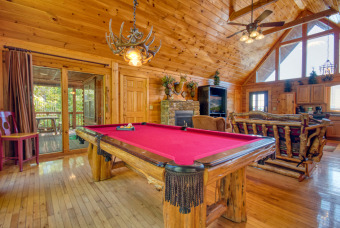 Lake House Smoky Mountain 2 BR Log Cabin with Pool Access, Pool Table, Near Dollywood, , on Douglas Lake in Tennessee - Lakehouse Vacation Rental - Lake Home for rent on LakeHouseVacations.com