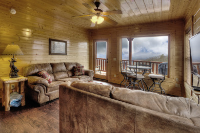  Ad# 21654 lake house for rent on LakeHouseVacations.com, lakehouse, lake home rental, lakehome for rent, vacation, holiday, lodging, lake