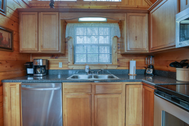  Ad# 21655 lake house for rent on LakeHouseVacations.com, lakehouse, lake home rental, lakehome for rent, vacation, holiday, lodging, lake