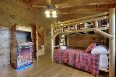  Ad# 21657 lake house for rent on LakeHouseVacations.com, lakehouse, lake home rental, lakehome for rent, vacation, holiday, lodging, lake