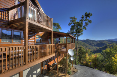  Ad# 21657 lake house for rent on LakeHouseVacations.com, lakehouse, lake home rental, lakehome for rent, vacation, holiday, lodging, lake